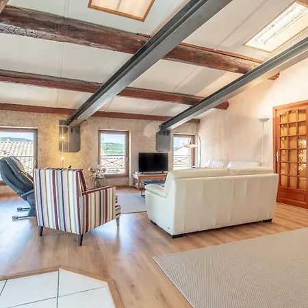 Maison D'odette Apartment